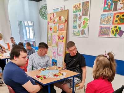 INTEGRACYJNY PIKNIK OWOCOWY - zdjęcia - zdjęcie1