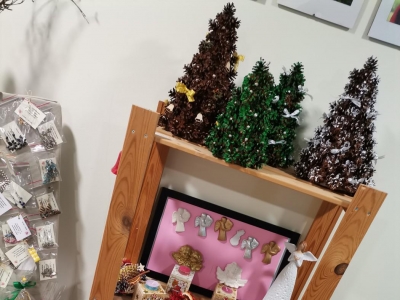 SZKOLNY KIERMASZ ŚWIĄTECZNY - zdjęcia - zdjęcie5