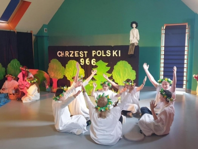 RADOSNYCH ŚWIĄT WIELKANOCNYCH - zdjęcie4