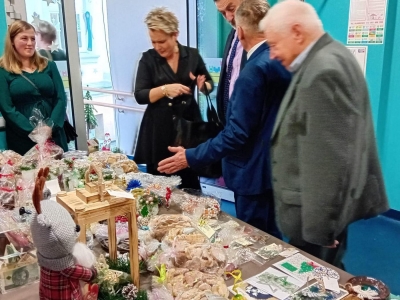 KIERMASZ BOŻONARODZENIOWY 2023 - zdjęcia - zdjęcie9