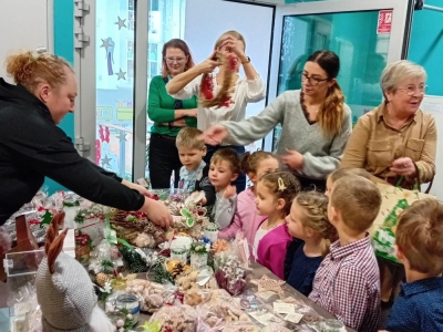 KIERMASZ BOŻONARODZENIOWY 2023 - zdjęcia - zdjęcie6