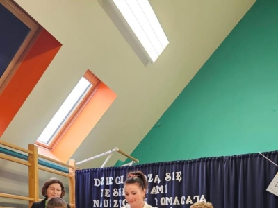 Dzień Edukacji Narodowej i uroczystość pasowania uczniów klas pierwszych - zdjęcie10