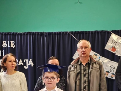 Dzień Edukacji Narodowej i uroczystość pasowania uczniów klas pierwszych - zdjęcie21