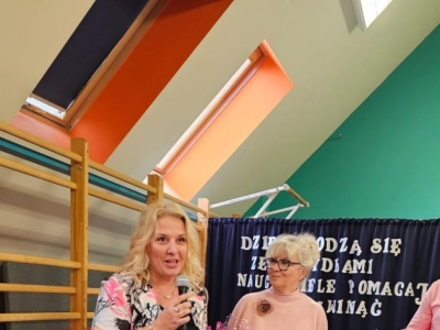 Dzień Edukacji Narodowej i uroczystość pasowania uczniów klas pierwszych - zdjęcie40