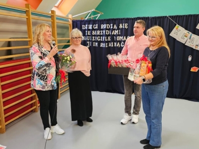 Dzień Edukacji Narodowej i uroczystość pasowania uczniów klas pierwszych - zdjęcie38