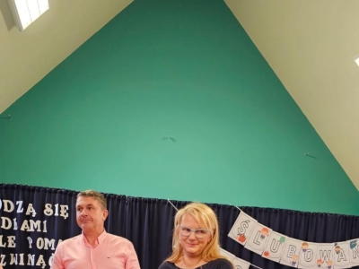 Dzień Edukacji Narodowej i uroczystość pasowania uczniów klas pierwszych - zdjęcie39