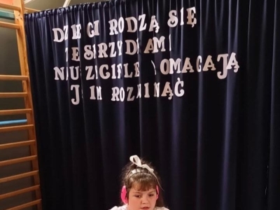 Dzień Edukacji Narodowej i uroczystość pasowania uczniów klas pierwszych - zdjęcie11