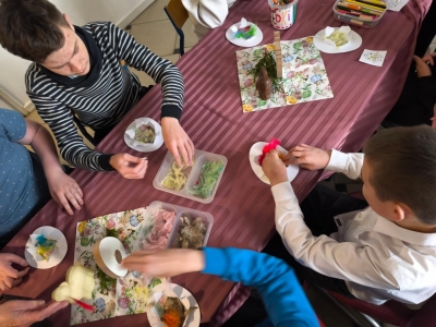 Świąteczne warsztaty plastyczne - zdjęcie23