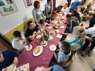 Świąteczne warsztaty plastyczne - zdjęcie25