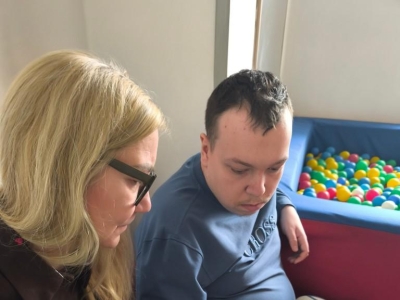 Radosne powitanie wiosny: Warsztaty plastyczne „Wiosenne Hiacynty” - zdjęcie28