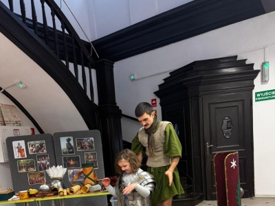 Żywa lekcja historii: Rzymski legionista w progach naszej szkoły! - zdjęcie29