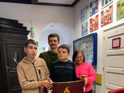 Żywa lekcja historii: Rzymski legionista w progach naszej szkoły! - zdjęcie18