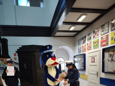 Bezpieczna zima - spotkanie z policjantkami - zdjęcie4