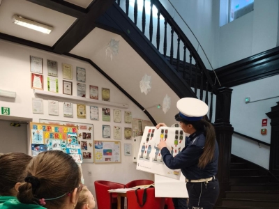 Bezpieczna zima - spotkanie z policjantkami - zdjęcie8