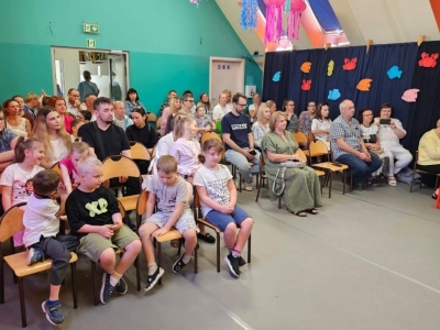 Morska przygoda w naszej szkole. Za nami Dzień Otwarty oraz Dzień Mamy i Taty - zdjęcie27