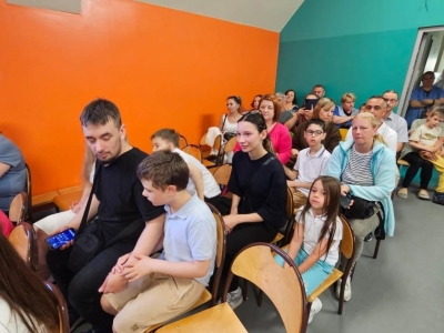 Morska przygoda w naszej szkole. Za nami Dzień Otwarty oraz Dzień Mamy i Taty - zdjęcie16