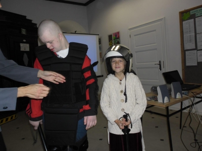 Spotkanie z policjantem - zdjęcia - zdjęcie10