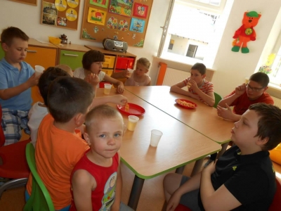 INTEGRACYJNE SPOTKANIE Z PRZEDSZKOLAKAMI - zdjęcia - zdjęcie7