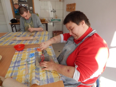 ZAJĘCIA Z CERAMIKI - zdjęcia - zdjęcie16