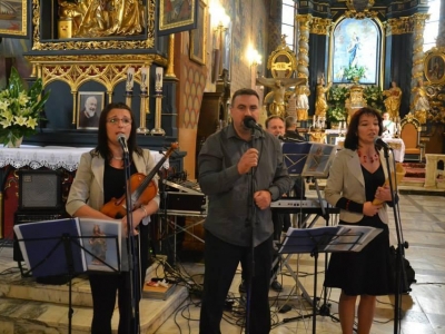KONCERT CHARYTATYWNY W ŻYWCU - zdjęcia - zdjęcie15