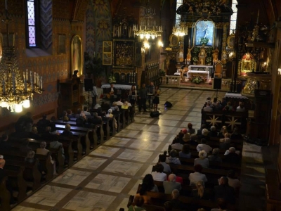 KONCERT CHARYTATYWNY W ŻYWCU - zdjęcia - zdjęcie11