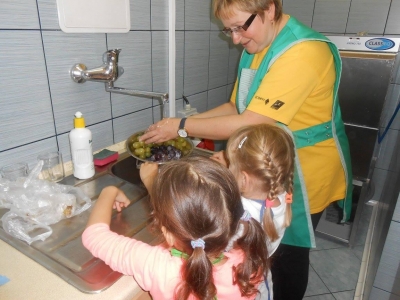 INTEGRACYJNE ZAJĘCIA KULINARNE - zdjęcia - zdjęcie2