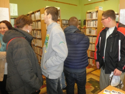 WYSTAWA MALARSTWA NA SZKLE W WILKOWICACH - zdjęcia - zdjęcie6
