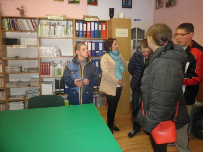 WYSTAWA MALARSTWA NA SZKLE W WILKOWICACH - zdjęcia - zdjęcie5