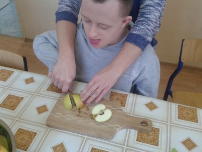 SOK I SAŁATKA Z JABŁEK – PRZEPIS NA ZDROWIE - zdjęcia - zdjęcie7
