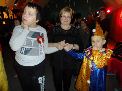 INTEGRACYJNY BAL KARNAWAŁOWY - zdjęcia - zdjęcie24