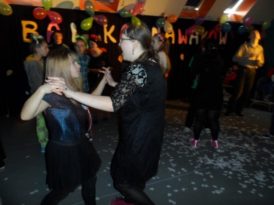 INTEGRACYJNY BAL KARNAWAŁOWY - zdjęcia - zdjęcie10