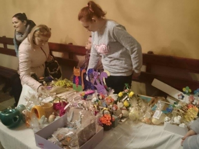 ŚWIĄTECZNY KIERMASZ W PIETRZYKOWICACH - zdjęcia - zdjęcie9