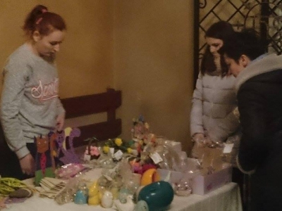 ŚWIĄTECZNY KIERMASZ W PIETRZYKOWICACH - zdjęcia - zdjęcie8
