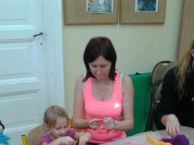 WARSZTATY Z FILCOWANIA DLA DZIECI I RODZICÓW Z WWR - zdjęcia - zdjęcie3