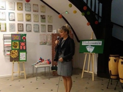 ŚLUBOWANIE NOWYCH UCZNIÓW GIMNAZJUM - zdjęcia - zdjęcie1