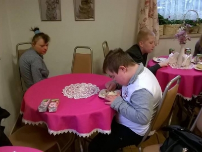 WYCIECZKA DO CUKIERNI 