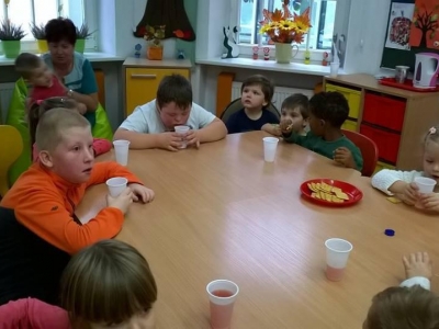 INTEGRACYJNE ZAJĘCIA RUCHOWE - zdjęcia - zdjęcie1