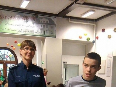 SPOTKANIE Z POLICJANTAMI - zdjęcia - zdjęcie9