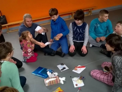 ZABAWY Z JĘZYKIEM ANGIELSKIM - zdjęcia - zdjęcie3