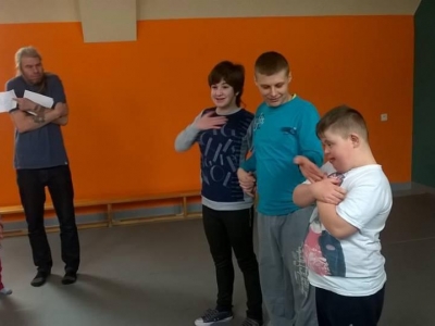 ZABAWY Z JĘZYKIEM ANGIELSKIM - zdjęcia - zdjęcie1