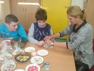 WARSZTATY KULINARNE W GIMNAZJUM - zdjęcia - zdjęcie4