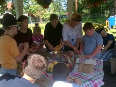 PIKNIK OWOCOWY - zdjęcia - zdjęcie13