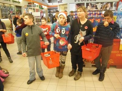 WYCIECZKA DO TESCO - zdjęcia - zdjęcie1
