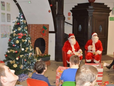 IDZIE DOBRY ŚWIĘTY - zdjęcia - zdjęcie18