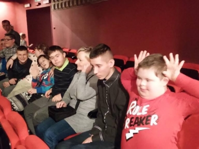 WYJAZD DO TEATRU 