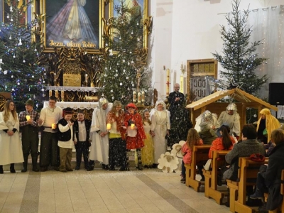 KONCERT CHARYTATYWNY W KOŚCIELE W ŻYWCU -  MOSZCZANICY - zdjęcia - zdjęcie7