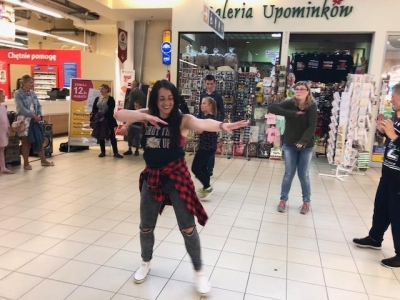 ZUMBA - TANIEC DAJE RADOŚĆ - zdjęcia - zdjęcie2