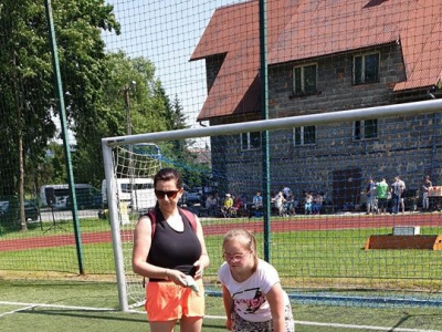 ZAWODY SPORTOWE W MILÓWCE - zdjęcia - zdjęcie19