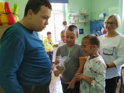 NASZE TRADYCJE - URODZINY UCZNIÓW - zdjęcia - zdjęcie3