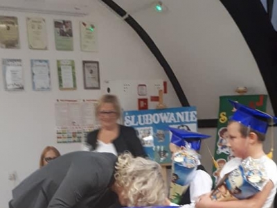 ŚLUBOWANIE KLAS PIERWSZYCH - zdjęcia - zdjęcie7